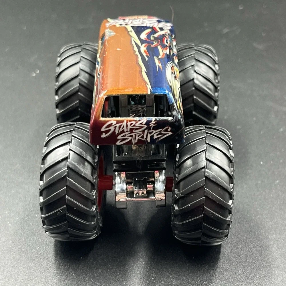 Hot Wheels 1:64 Scale Monster‎ Jam Stars & Stripes American Eagle Monster Truck - Picture 2 of 9